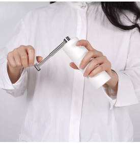 Verseuse Hario 500ml, design emblématique, verre résistant. Disponible chez Mon-Cafe.com!